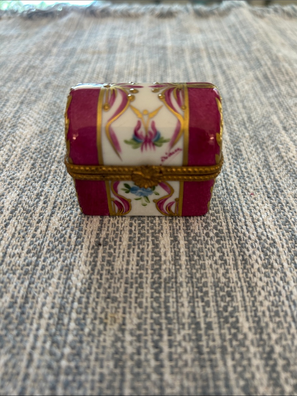 Hand painted Limoges Trinket Box